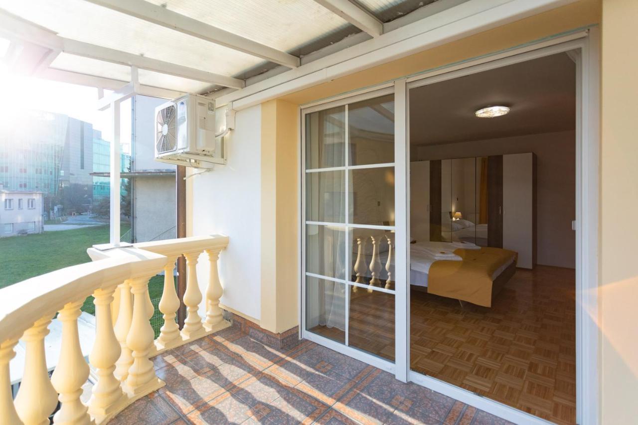 Apartments And Rooms Rubina Λιουμπλιάνα Εξωτερικό φωτογραφία